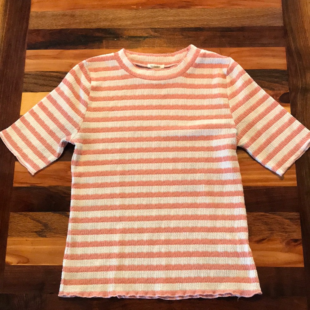 En Creme White and Pink Striped Top